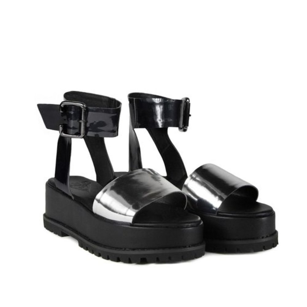 unif seeker sandals